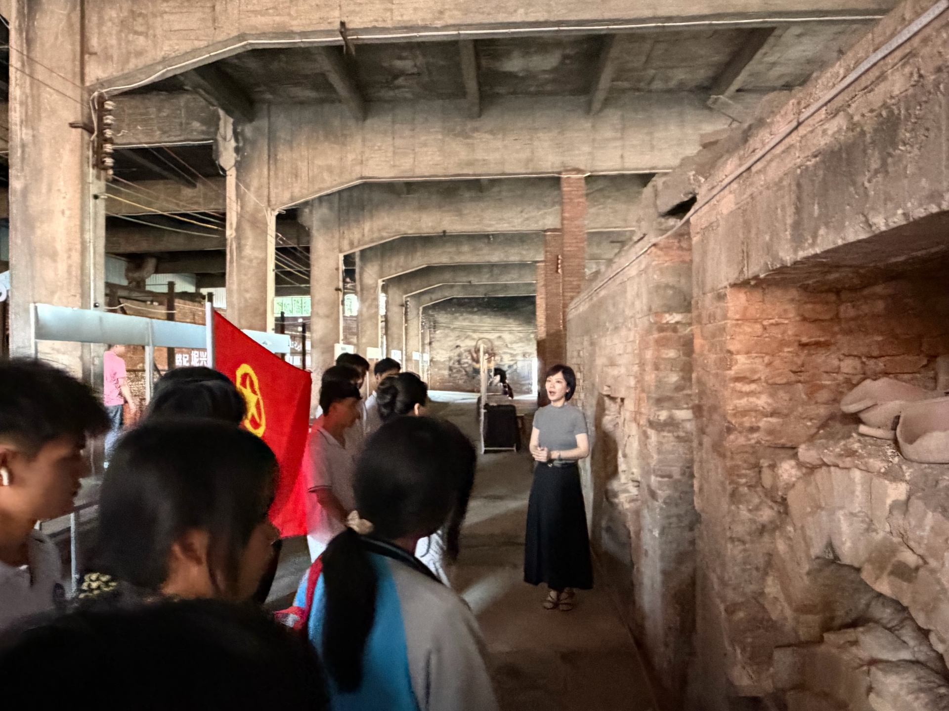 图片2.jpg 图片2.jpg